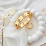 ست تکپوش و انگشتر ونکلیف تراشدار استیل - تصویر 3
