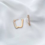 گوشواره مربع نگیندار ژوپینگ