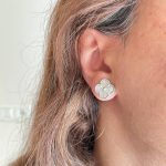 گوشواره گل درشت مستر کوالیتی ونکلیف نقره ای