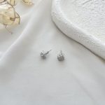 گوشواره گل ریز مستر کوالیتی ونکلیف نقره ای