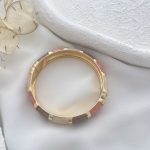 دستبند النگویی (بنگل) میناکاری مدل کندال موکا، کرم، مرجانی