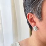 گوشواره میناکاری گل مروارید سفید