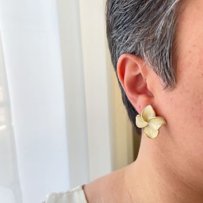 گوشواره میناکاری گل یاس