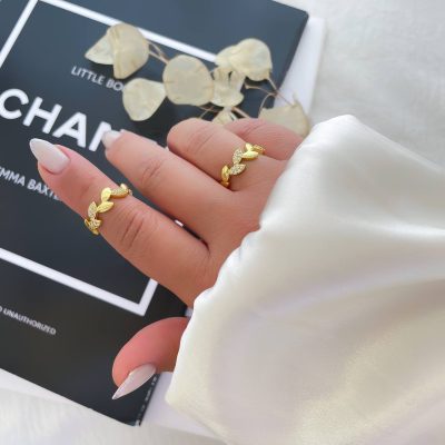 انگشتر جواهری برگ ریسه ای نگیندار