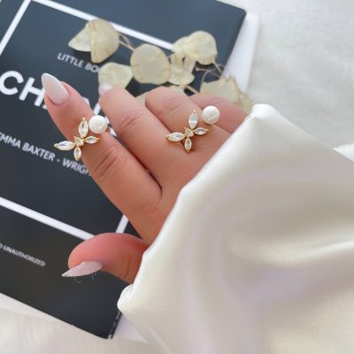 انگشتر جواهری مروارید و پروانه نگیندار