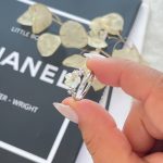 انگشتر جواهری گل صدفی هفت رنگ نگیندار