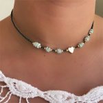 گردنبند مهره ای سبز سلطنتی سنگی با پلاک قلب
