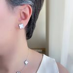 گوشواره ونکلیف سفید استیل