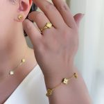 انگشتر ونکلیف طلایی گل ریز استیل